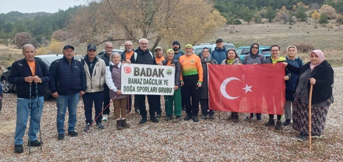 BADAK’TAN ÖĞRETMENLER GÜNÜ’NE ÖZEL YÜRÜYÜŞ