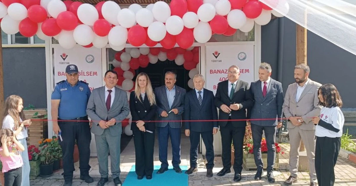 BANAZ BİLSEM BAŞARIYA DOYMUYOR