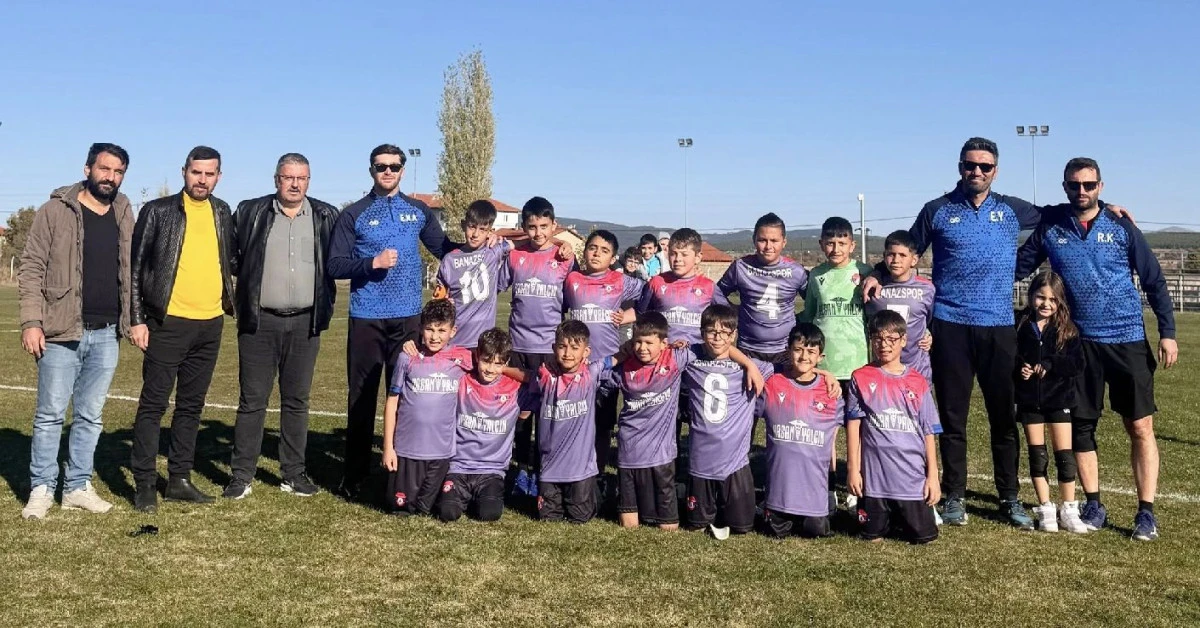 BANAZSPOR BAŞARILARINA   U11 İLE DEVAM EDİYOR