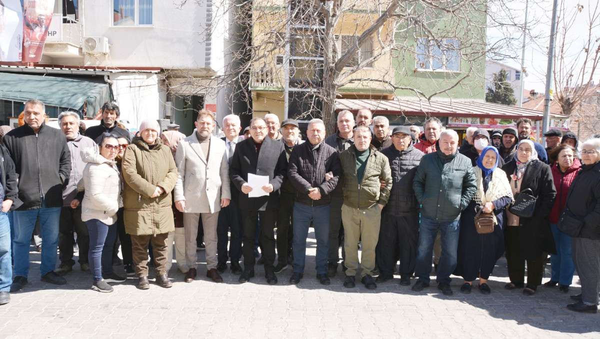 CHP’LİLERDEN İMAMOĞLU’NA DESTEK