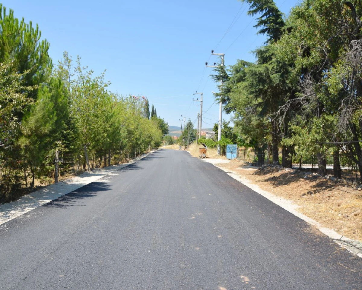 DİLEK MAHALLESİ&rsquo;NDE 30 YILLIK YOL HASRETİ SONA ERDİ