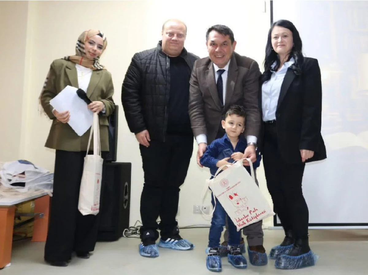 GEZİCİ K&Uuml;T&Uuml;PHANEDE 62. YIL KUTLAMASI