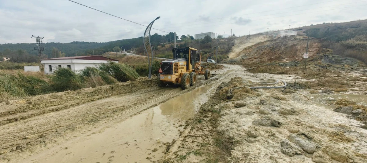 HAMAMBOĞAZI’NDA TOPRAK KAYMASI