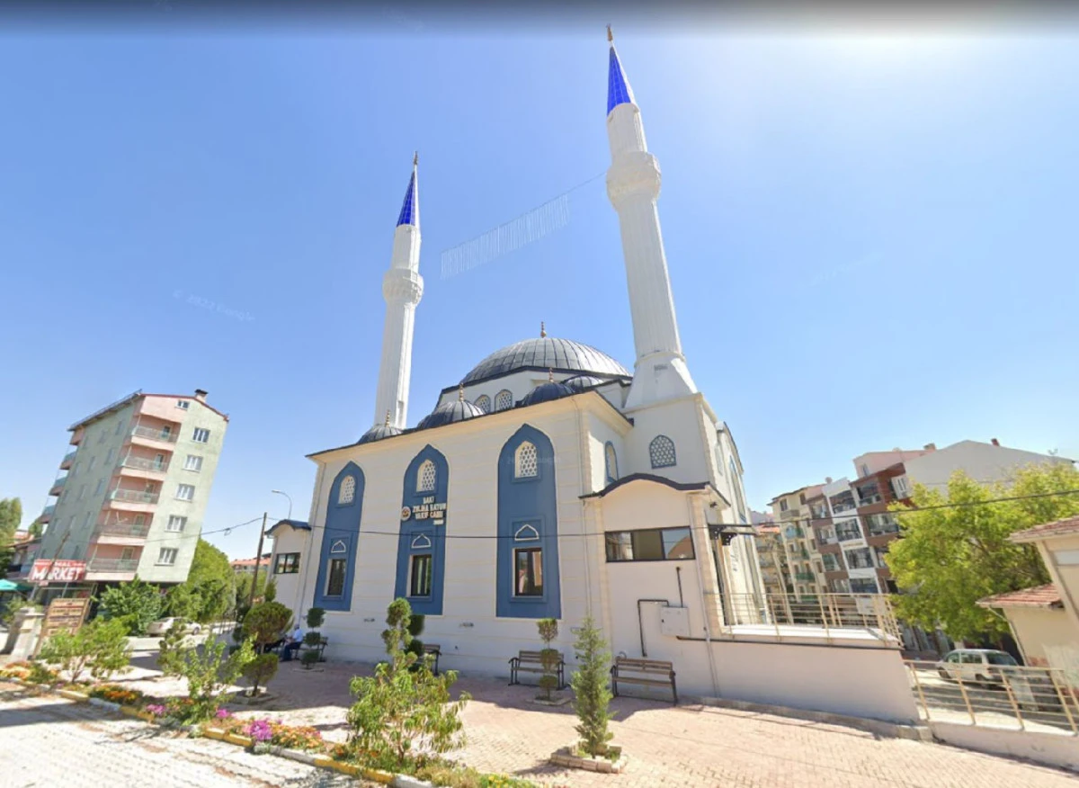 HANGİ CAMİDE ENDURUN HANGİ CAMİDE HATİMLİ TERAVİH KILINACAK