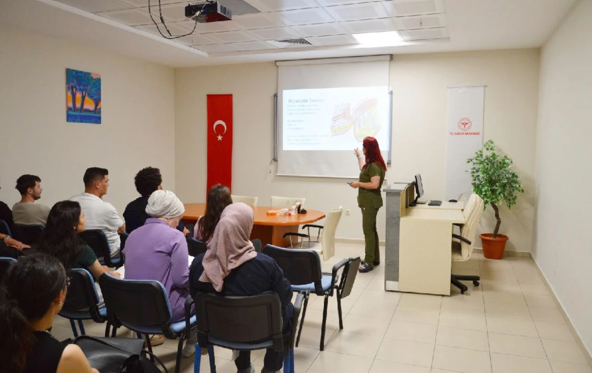 HUZUR EVİ PERSONELİNE DİYABET BİLİNCİ EĞİTİMİ VERİLDİ