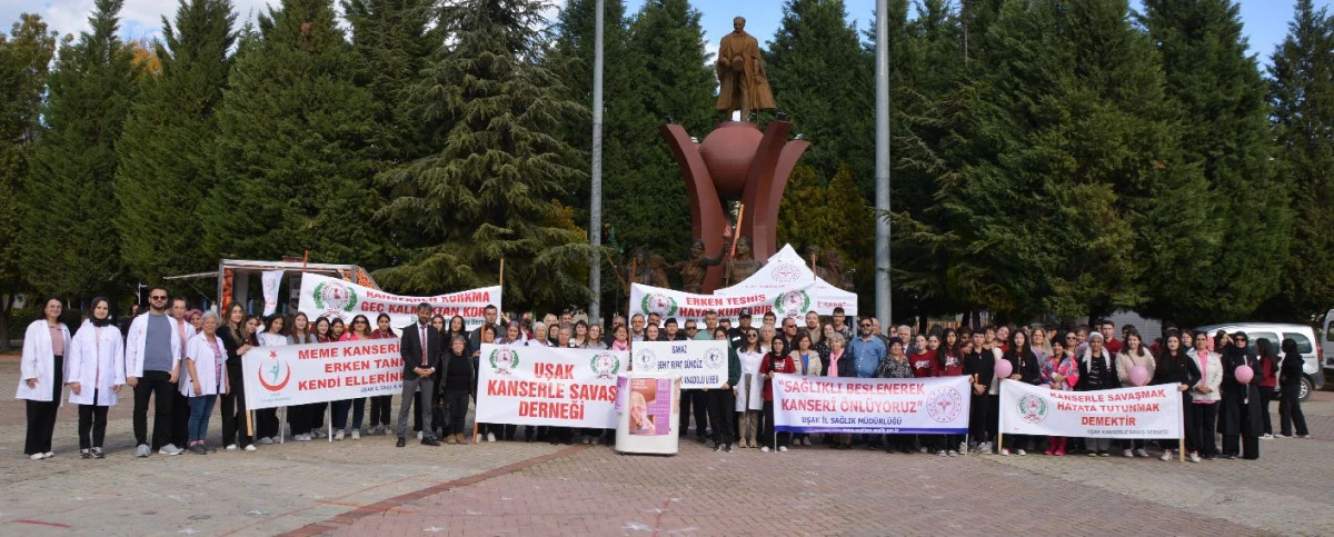 İLÇEMİZDE MEME KANSERİ FARKINDALIK YÜRÜYÜŞÜ