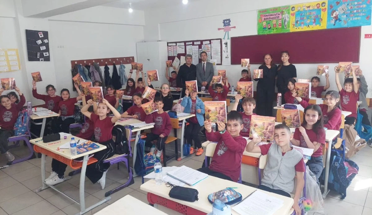 İL&Ccedil;EMİZDE &Ouml;ĞRENCİLERİN KİTAPLA BULUŞMA ETKİNLİĞİ