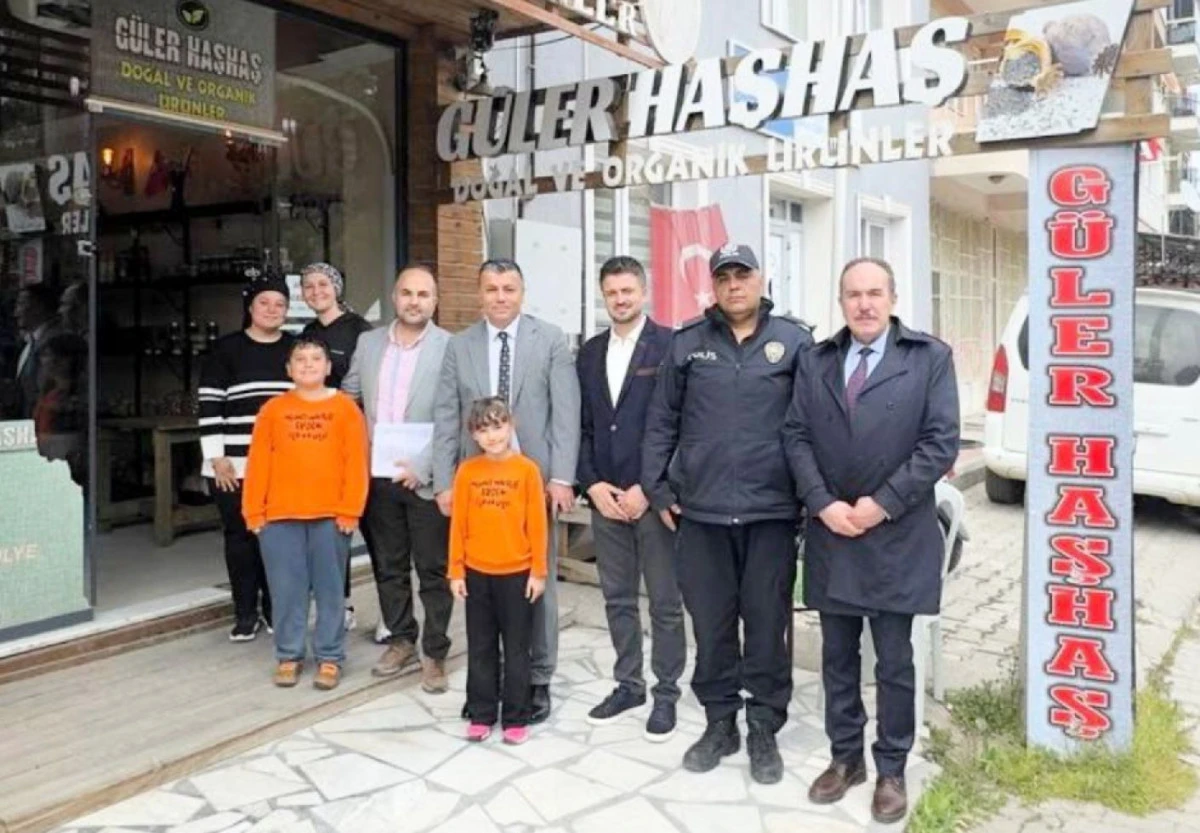 KAYMAKAM EME&Ccedil; ESNAF ZİYARETLERİNİ S&Uuml;RD&Uuml;R&Uuml;YOR 