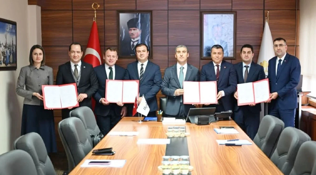 LEADER PROGRAMI S&Ouml;ZLEŞMELERİ İMZALANDI