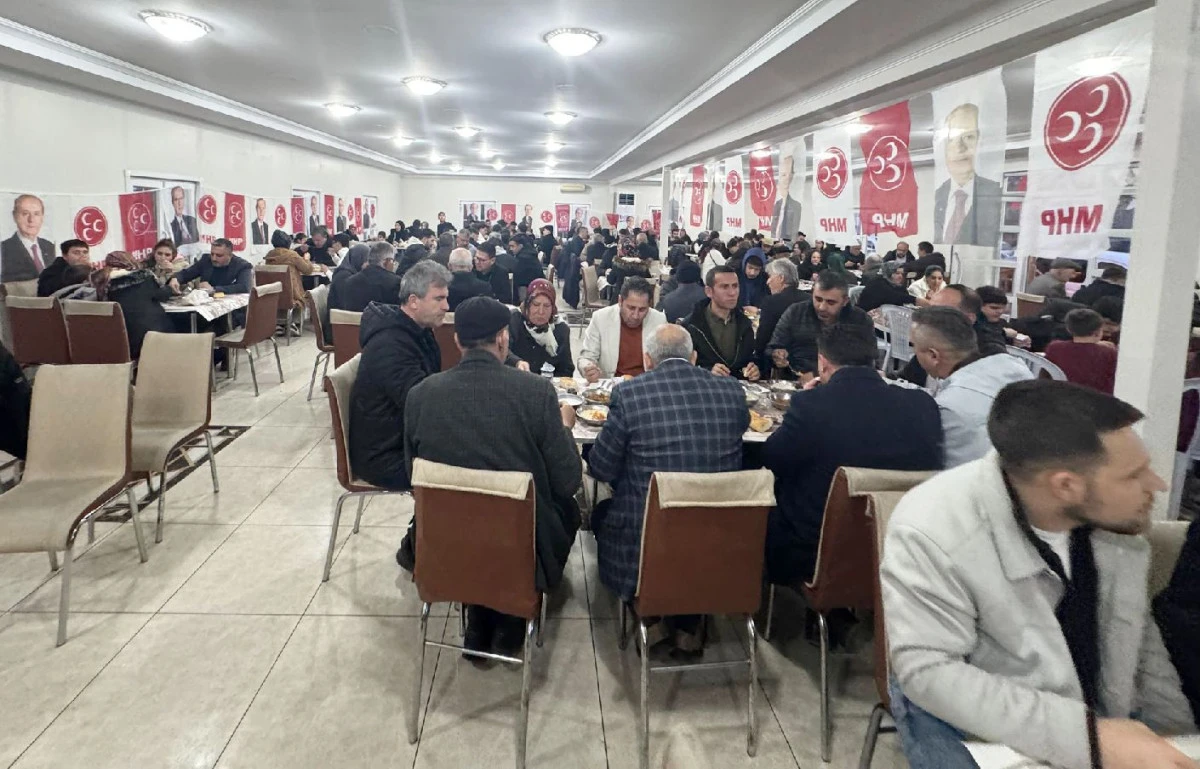MHP İFTAR YEMEĞİ D&Uuml;ZENLEDİ