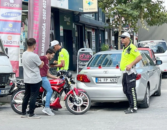 MOTOSİKLETLERE SIKI DENETİME DEVAM