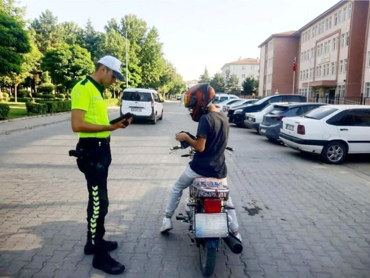 OKUL &Ccedil;EVRELERİNDE MOTORLARA SIKI DENETİM