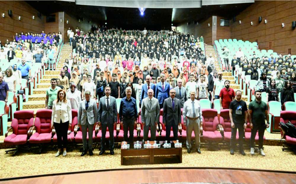 SÖZÜ VERİLEN TİCARET MERKEZİ UŞAKLILARLA BULUŞTU