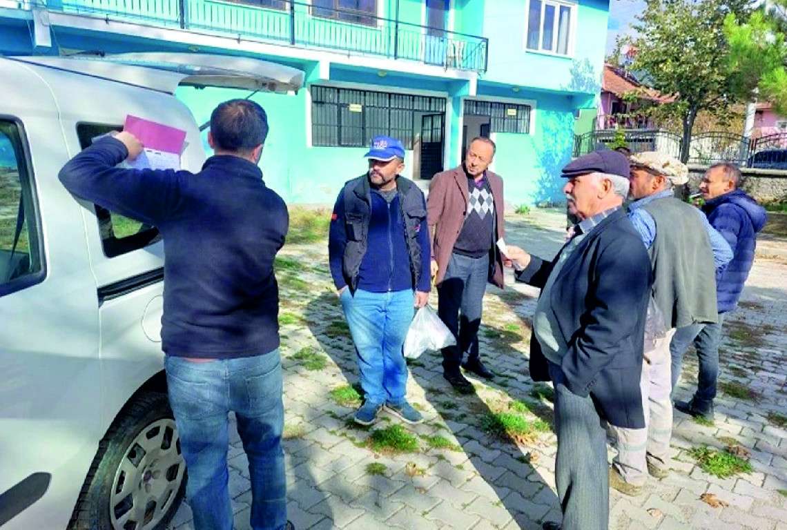 TARLA FARESİYLE MÜCADELE YAPILIYOR