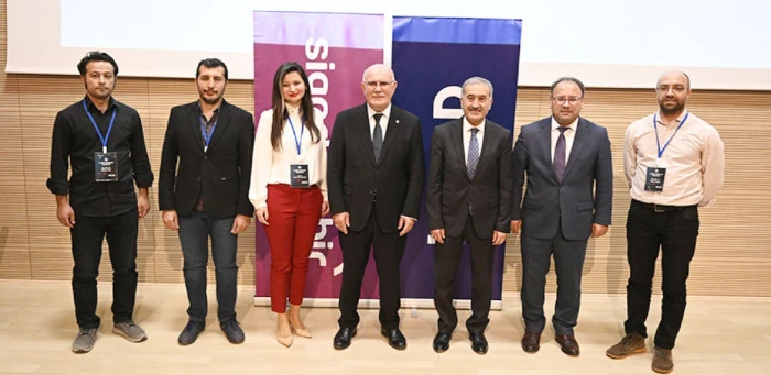 UŞAK ÜNİVERSİTESİ’NDE “3. GENÇ NESİLLER YARIŞIYOR” PROJE YARIŞMASI GERÇEKLEŞTİRİLDİ