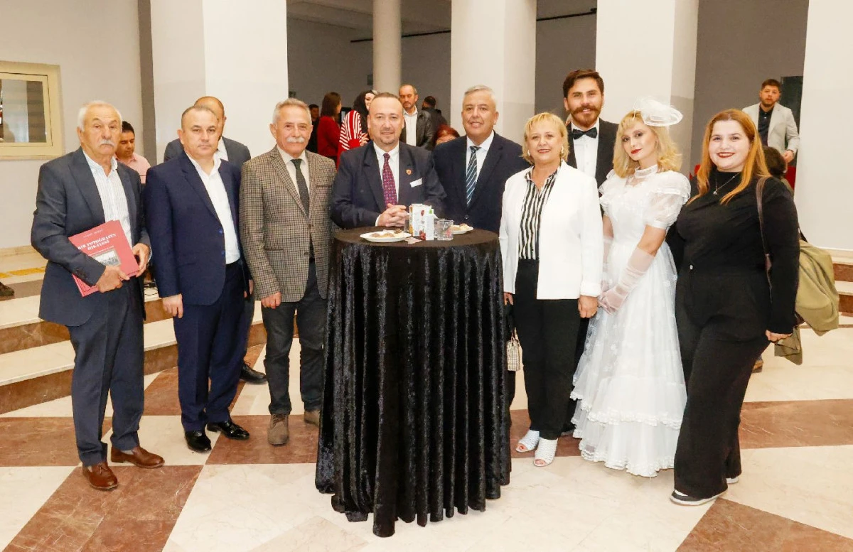 UŞAK’IN CUMHURİYET DESTANI KİTAPLAŞTIRILDI!