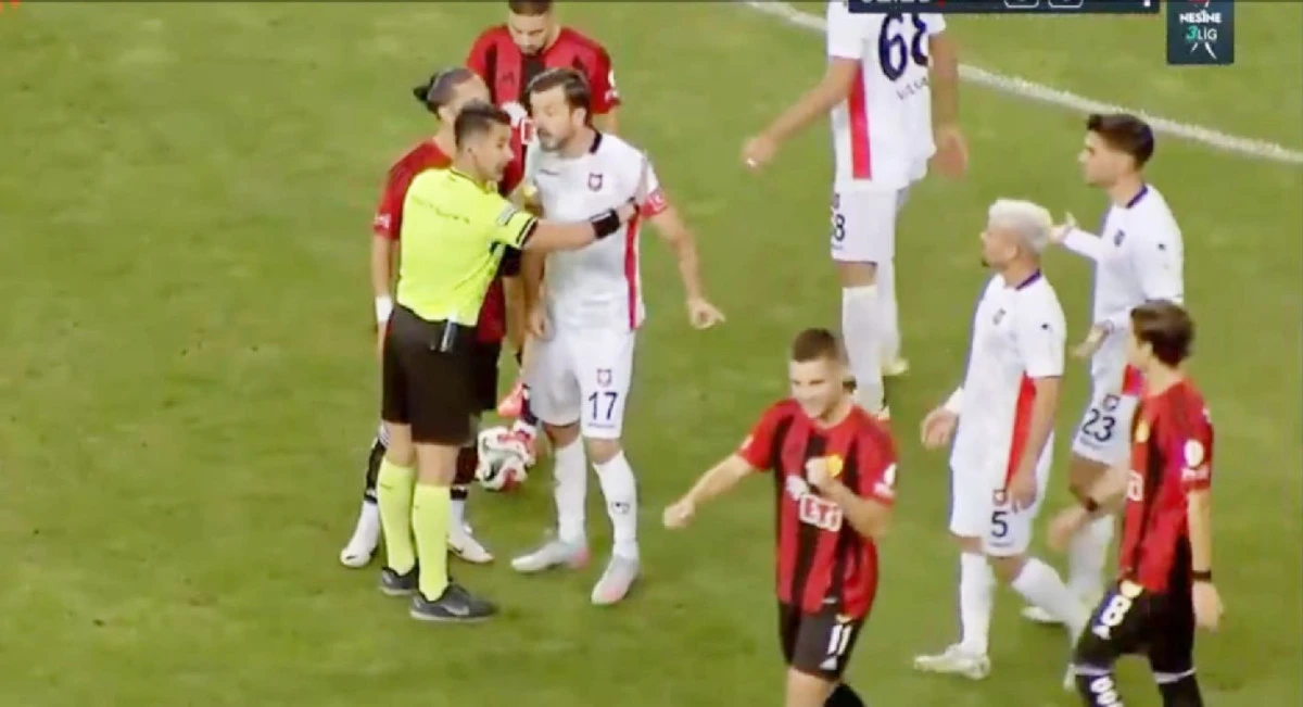 UŞAKSPOR 2 PUANI BIRAKTI LİDERLİĞİ BIRAKMADI