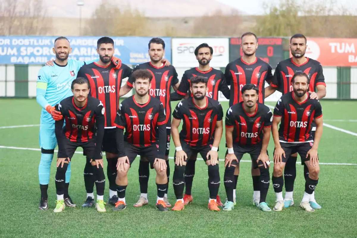 UŞAKSPOR PLAYOFF’DA  BERABERE KALDI